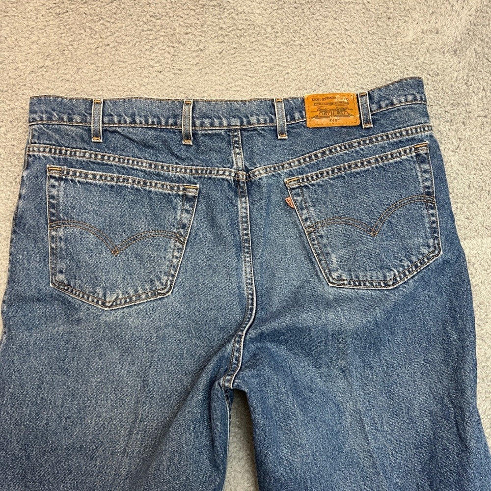 Levi 540 Jeans Mens 44x30 Blue Excellent Relaxed Fit Straight Leg Denim